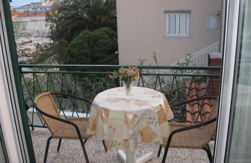 Gorinka Apartment | Studio flat with balcony Makarska (AS-18898-a)