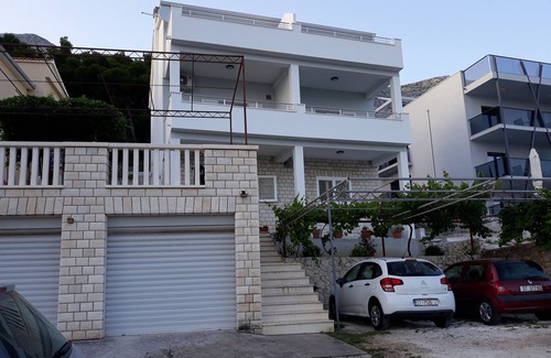 Medici Apartment | Studio flat with terrace and sea view Medići, Omiš (AS-1045-b)