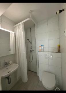 Gundeldingen Apartment | Studio in Basel, Basel Card Gratis