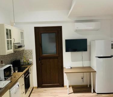 Pentakomo Apartment | STUDIO in CAPTAINS HOUSE WITH A POOL