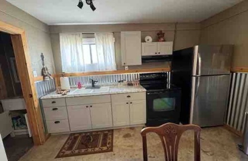 Craig Cottage | Studio in Downtown Craig - Walk to Missouri River!