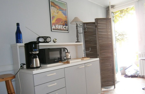 Neris-les-Bains Apartment | Studio in independent spa town with all mod cons