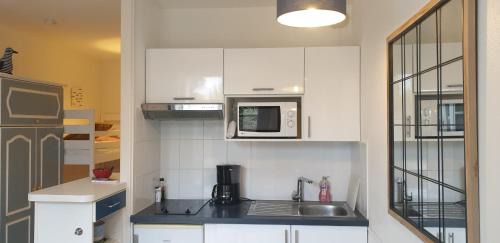 La Couarde-sur-Mer Apartment | Studio In Residence With Pool And Parking