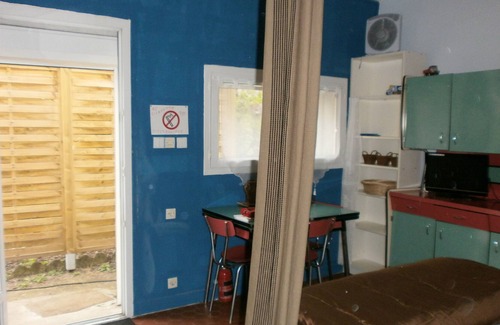 Fleury-les-Aubrais Apartment | Studio Independent equipped Gîte in FLEURY LES AUBRAIS.