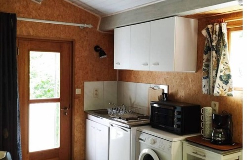 Mayres Apartment | Studio "Le Cabouin" in the middle of nature at the foot of the hikes