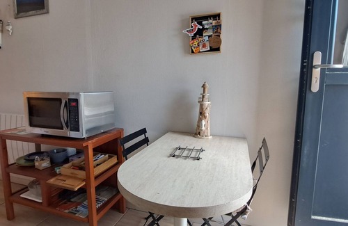Biganos Apartment | Studio Le ti'coco on the Arcachon basin, 20 min from the beaches