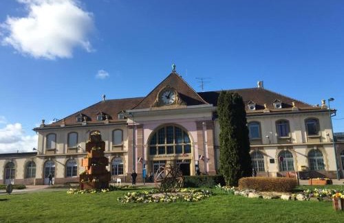 Saint-Louis Apartment | Studio Lora G 031