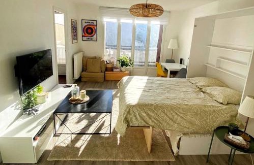 Asnieres-sur-Seine Apartment | Studio lumineux proche de Paris