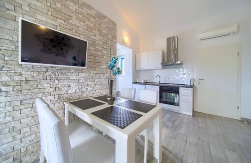 Salatic Apartment | Studio Mali nono