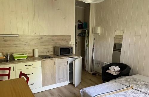 Neris-les-Bains Apartment | Studio moderne à Néris-les-Bains de 17 m²