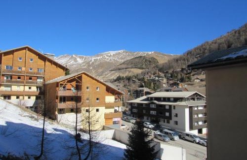 Allos Apartment | studio moderne avec coin montagne la vallée blanche 2 La Foux d Allos