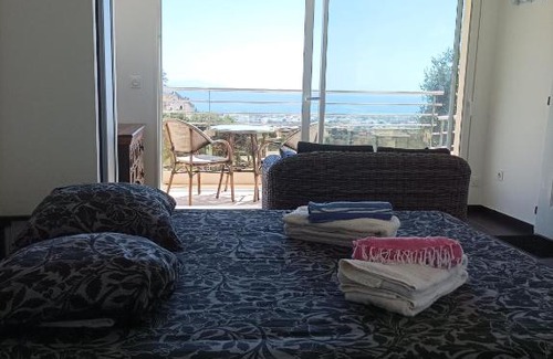 Furiani Apartment | Studio moderne magnifique vue sur mer dans cadre calme et verdoyant