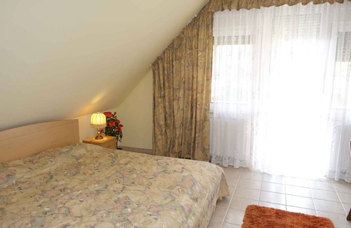 Heviz Apartment | Studio near Hévíz-Egregy vineyard with internet