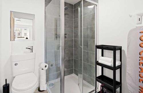 Woodside Apartment | Studio - Norwood Junction - B1