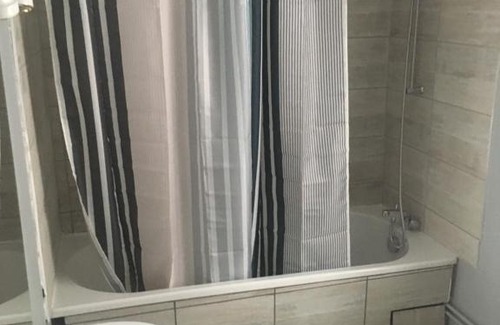 Gelles Hotel | Studio proche de Vulcania et la Bourboule