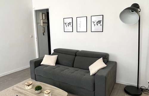 6th Arrondissement Apartment | Studio Rénové Proche Vieux-port et Centre Ville