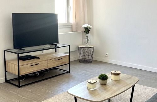 6th Arrondissement Apartment | Studio Rénové Proche Vieux-port et Centre Ville