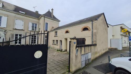 Sable-sur-Sarthe Apartment | Studio renversant insolite