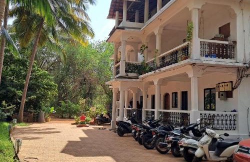 Arambol House | Studio Silent Grove R-6 by Mukund Sadan Arambol