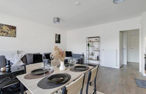 Saint-Ouen Apartment | Studio spacieux à 2 minutes de Paris - 4 personnes