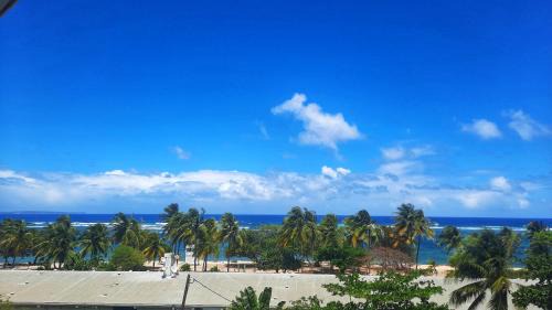 L'Autre-Bord Apartment | Studio T1 bis La Belle Vue, vue mer, wifi, plage à 50m