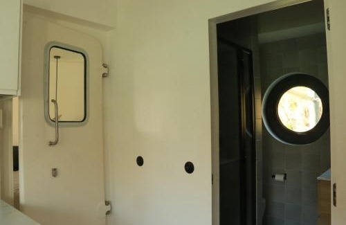 Puteaux Boat Rental | Studio très cosy - indépendant dans une péniche - Paris 16