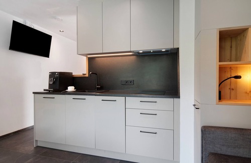 Fleres Apartment | Studio 'Tribulaun - Lodge 1' with Mountain View, Private Terrace and Wi-Fi