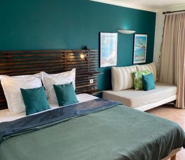 Tartane Apartment | Studio Tropical avec vue mer dans une résidence hôtelière