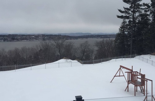 Saint-Nicolas Apartment | Studio vue sur le Fleuve et près de l`autoroute 20