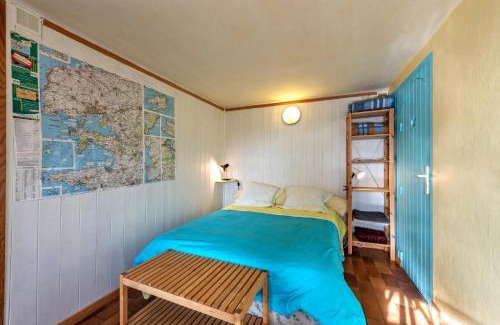 Plomodiern Apartment | Studio vue sur mer