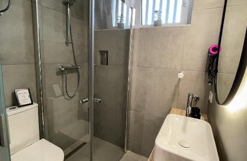 Maribor Apartment | Studio with a view on City center park