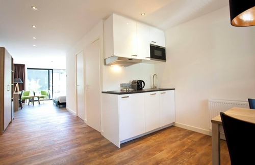 Schaarsbergen House | Studio with breakfast box and a terrace