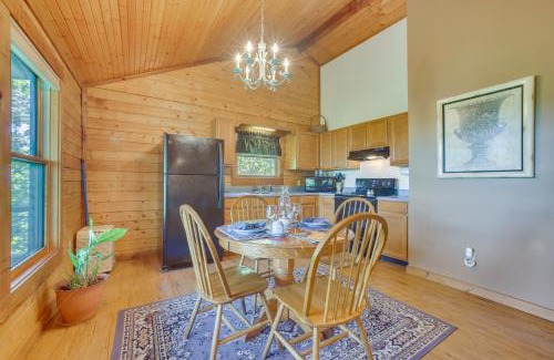 Eureka Springs Apartment | Studio with Mtn Views, 1 Mi to Thorncrown Chapel!