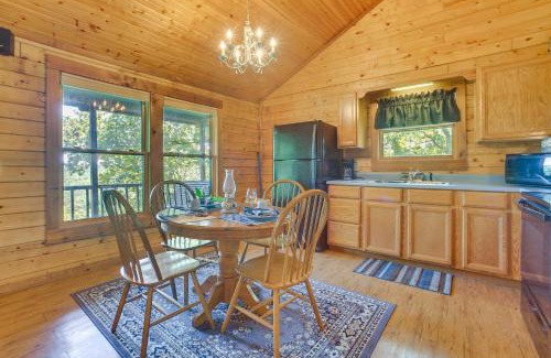 Eureka Springs Apartment | Studio with Mtn Views, 1 Mi to Thorncrown Chapel!