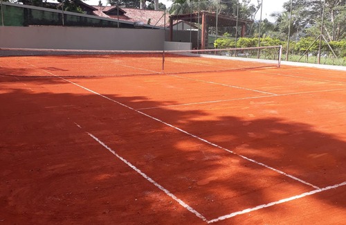 Vila Louro Apartment | STUDIO WITH SAIBRO TENNIS BOARD, BEAUTIFUL POOL, FIELD, AND EMBARKED FISHING