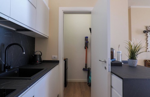 Susello Apartment | Studio with terrace and garden in a residence with pool