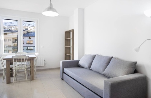 Pas de la Casa Apartment | Studio with Views. 300 mtrs from slopes. PAS DE LA CASA. 34