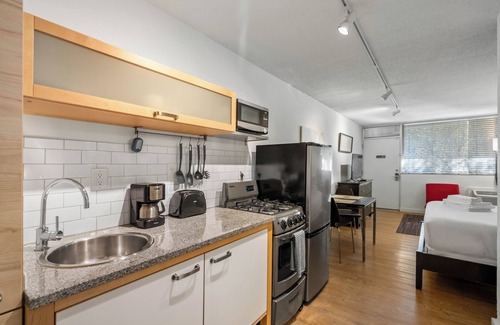 Brookwood Apartment | Studios On 25th by BCA Furnished Apts