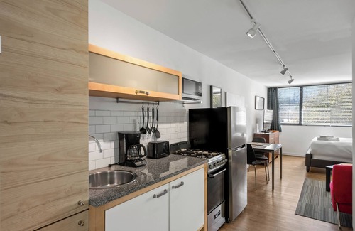 Brookwood Apartment | Studios On 25th by BCA Furnished Apts