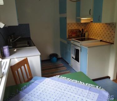 Asarp House | Stuga vad vatten