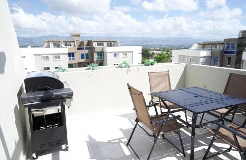 Santiago de los Caballeros Apartment | Stunning 3 bedroom 2.5 bath penthouse with balcony