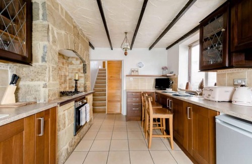 Dartford Apartment | Stunning 2-bed Apartment in Dartford