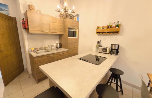 Morillon Apartment | Stunning 3 bedroom loft style apartment sleeping 6 to 8 people in great comfort.