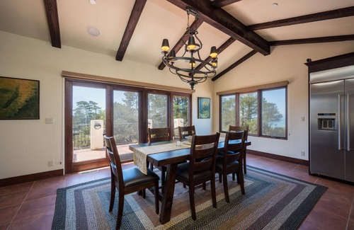 Happy Hill House | Stunning 3 bed/2.5 bath Mediterranean Villa with FABULOUS Ocean Views!