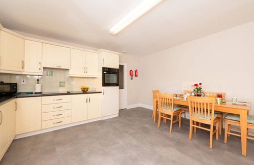 Ballinful Other | STUNNING 4 bed, 2 bath big, bright farmhouse. Spectacular Sea/Mountain views.