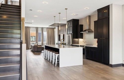 Madison House | Stunning 4 Bedroom/4.5 Bath Home w/Rooftop Deck!