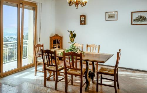Fosdinovo Apartment | Stunning Apartment In Fosdinovo