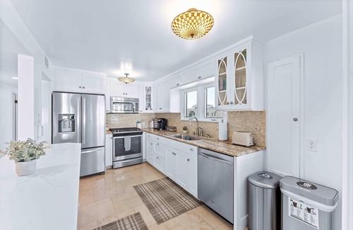 West Newport House | Stunning BayVIEW Home w/Epic Waterfront Views!