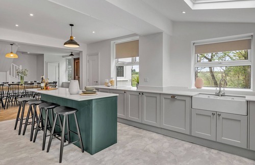 Cromer House | Stunning coastal 6/bed house w/parking & garden