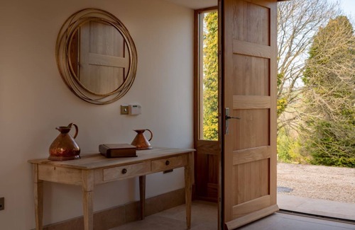 Inchbrook House | Stunning Cotswold Contemporary House set in the vineyards of Woodchester Valley